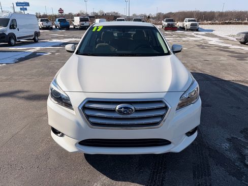Used 2017 Subaru Legacy 2.5i Premium image 3