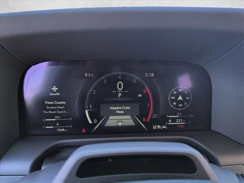 Used 2025 Lexus GX 550 w/ Accessory Package (2T) image 13