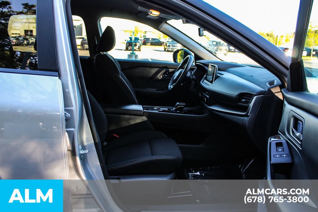 Used 2024 Nissan Rogue S FWD image 20