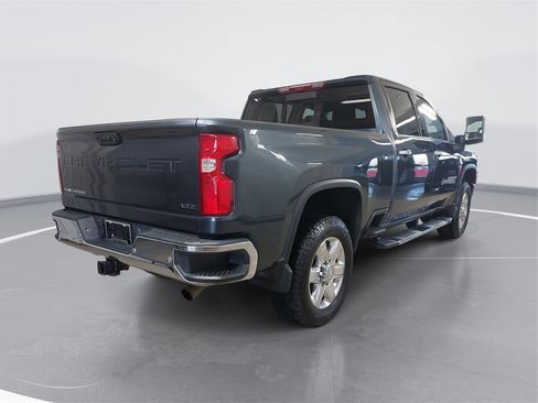 Used 2020 Chevrolet Silverado 2500 LTZ w/ LTZ Premium Package image 3