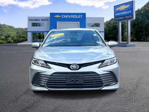 Used 2022 Toyota Camry LE image 10