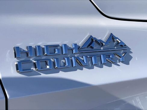 Used 2024 Chevrolet Tahoe High Country w/ Premium Package image 9