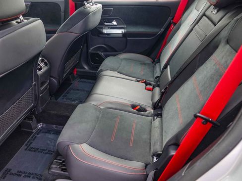 Used 2024 Mercedes-Benz GLB 35 AMG GLB 35 AMG image 18