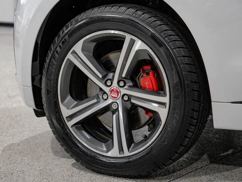 Used 2017 Jaguar F-PACE S image 63