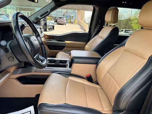 Used 2024 Ford F250 Lariat w/ Sport Appearance Package AWD/4WD image 11