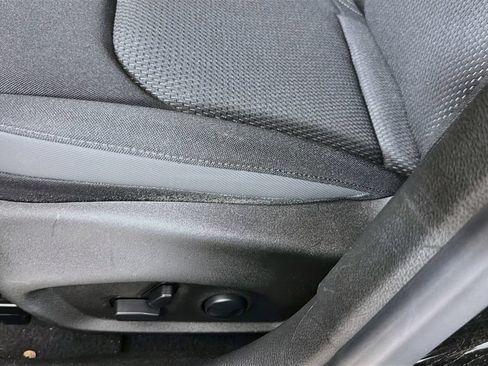 Used 2023 Jeep Renegade Latitude w/ Premium Group AWD/4WD image 23