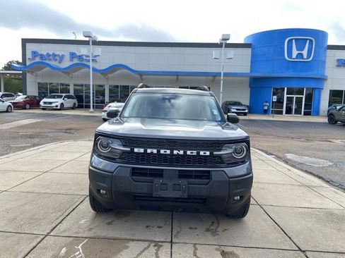 Used 2025 Ford Bronco Sport Outer Banks AWD/4WD image 3