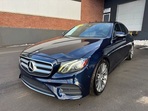 Used 2017 Mercedes-Benz E 300 image 2