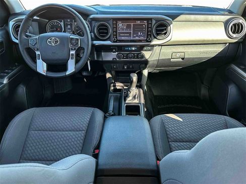Used 2022 Toyota Tacoma SR5 image 11