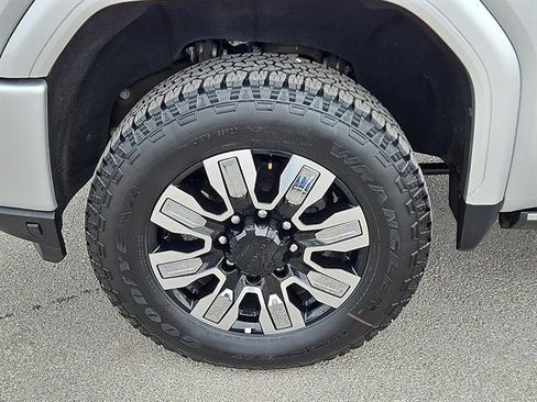 Used 2022 GMC Sierra 2500 Denali image 10