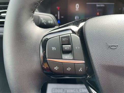 New 2025 Ford Escape Active w/ Cold Weather Package FWD image 15