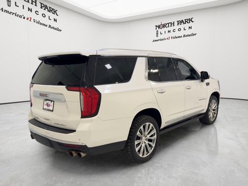 Used 2022 GMC Yukon Denali AWD/4WD image 6