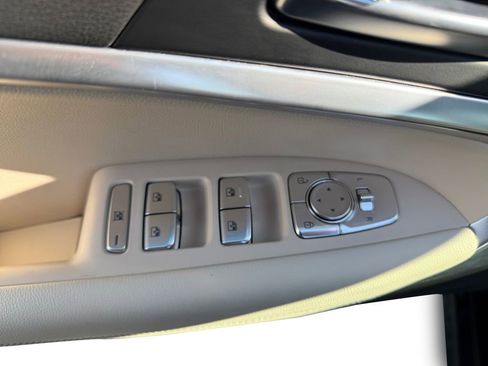 Used 2026 Genesis G70 2.5T image 21