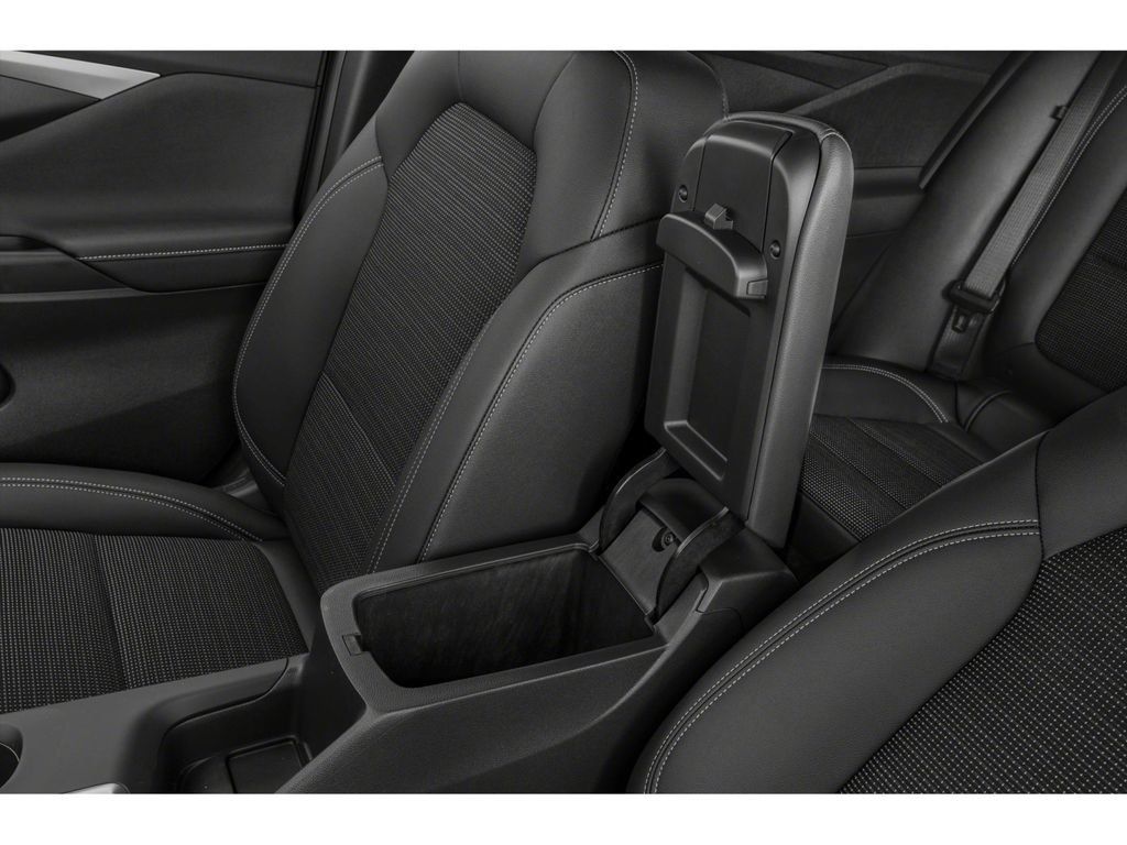 Used 2024 Buick Envista Sport Touring w/ Convenience I Package FWD image 9