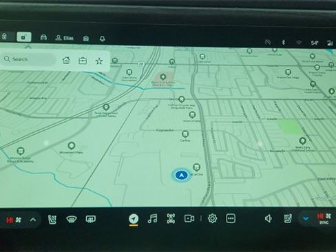 Used 2023 Rivian R1S Adventure image 49