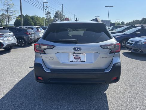 Certified 2024 Subaru Outback Premium AWD/4WD image 16