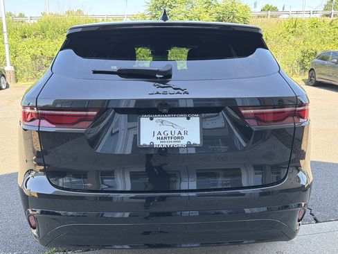 Used 2023 Jaguar F-PACE S AWD/4WD image 5