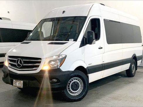 Used 2016 Mercedes-Benz Sprinter 2500 image 10
