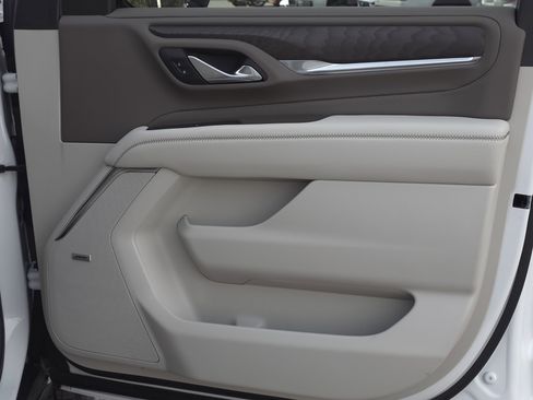 Used 2024 GMC Yukon XL Denali w/ Advanced Technology Package image 51