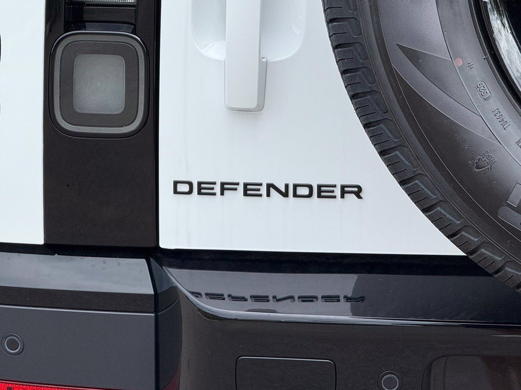 New 2026 Land Rover Defender 110 S AWD/4WD image 40