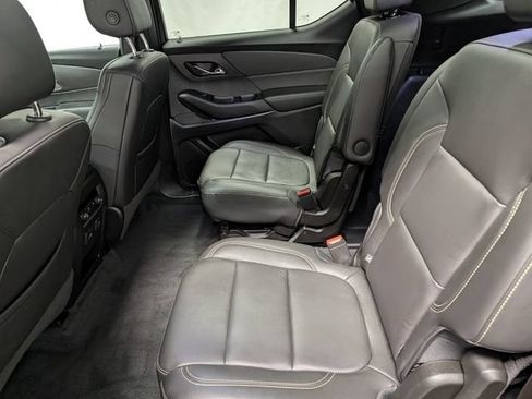 Used 2023 Chevrolet Traverse LT w/ LT Premium Package AWD/4WD image 14