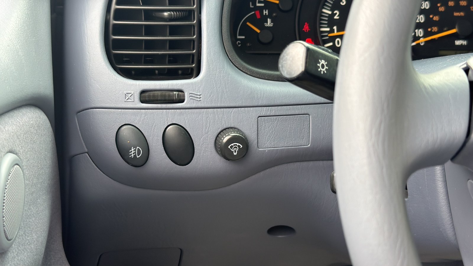 Used 2000 Toyota Tundra SR5 RWD image 17