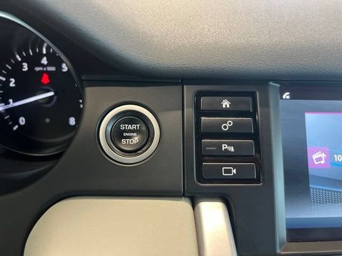 Used 2019 Land Rover Discovery Sport SE AWD/4WD image 17