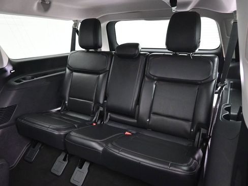 Used 2025 Ford Expedition Max Platinum w/ Driver's Package image 30