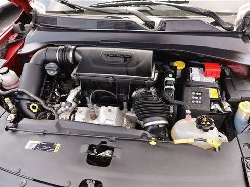 Used 2025 Jeep Compass Latitude w/ Sun & Sound Group AWD/4WD image 27