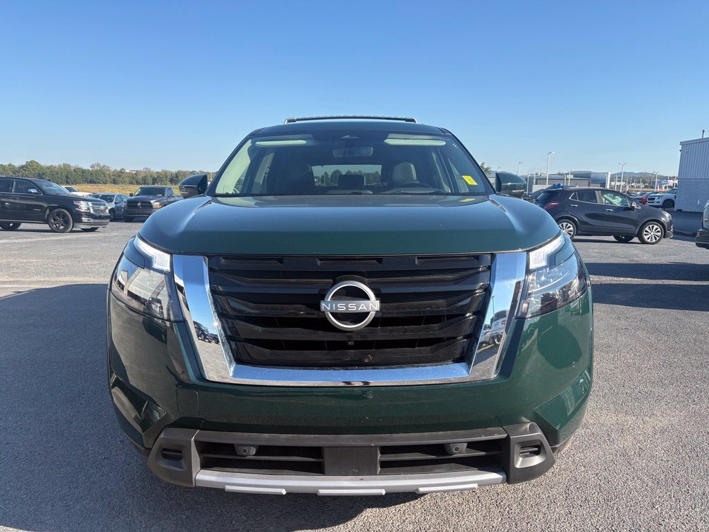 Used 2025 Nissan Pathfinder Platinum w/ Cargo Package FWD image 8