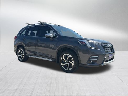 Used 2022 Subaru Forester Touring w/ Popular Package #2 AWD/4WD image 4