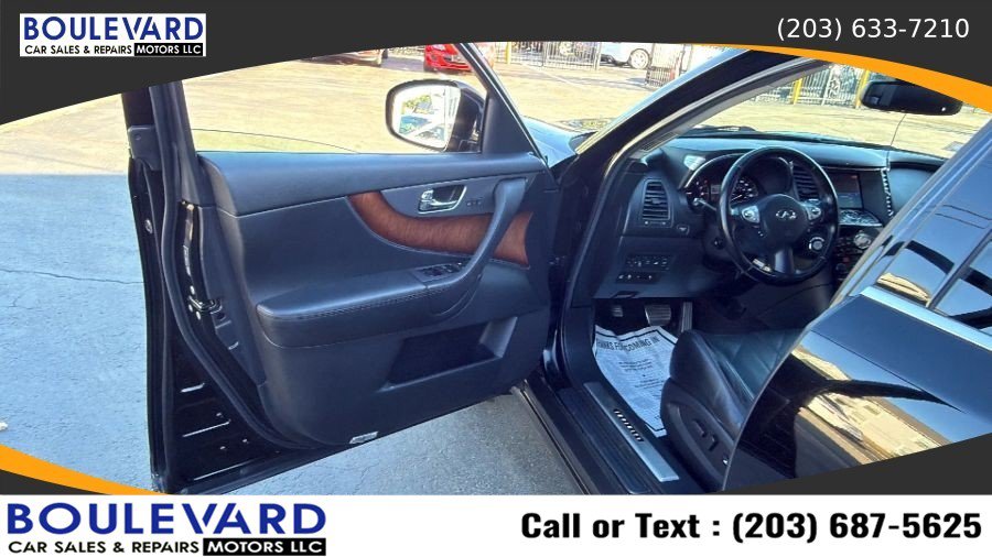 Used 2012 INFINITI FX35 AWD w/ Premium Pkg image 24