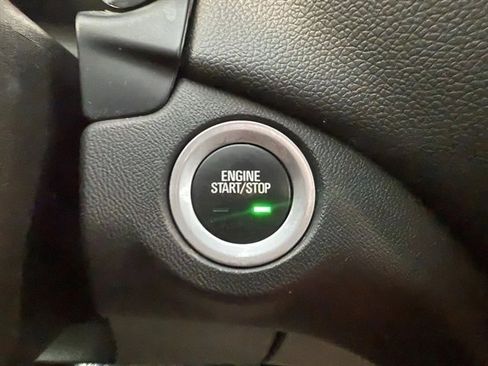 Used 2019 Chevrolet Equinox LT FWD image 37