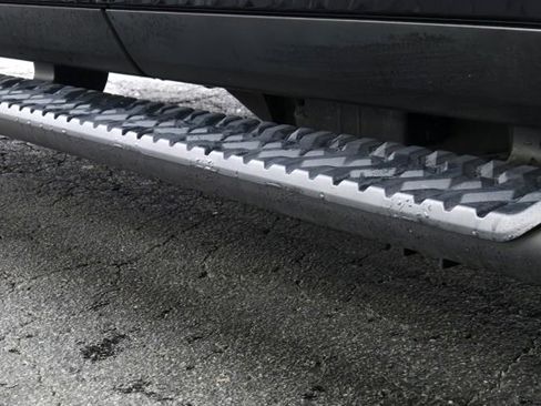 Used 2022 Chevrolet Tahoe Z71 image 4