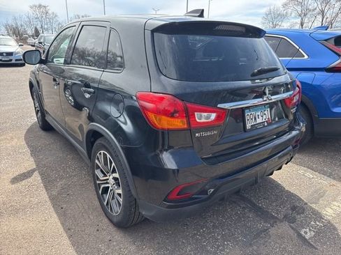 Used 2018 Mitsubishi Outlander Sport ES image 3