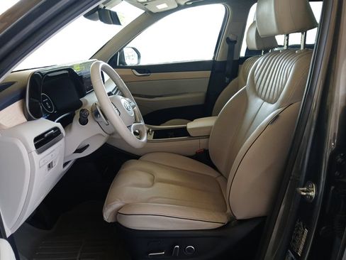 Used 2024 Hyundai Palisade Limited FWD image 9