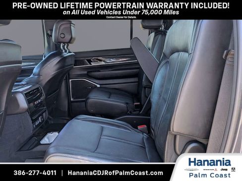 Used 2022 Jeep Wagoneer Series III w/ Flexible Seating Group AWD/4WD image 15