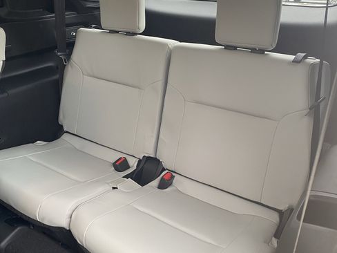 Used 2023 Mitsubishi Outlander SEL image 20