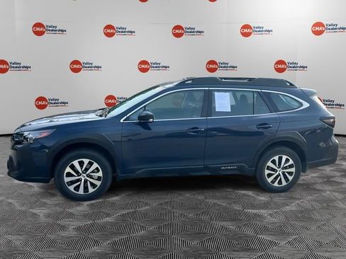 Certified 2025 Subaru Outback AWD/4WD image 4