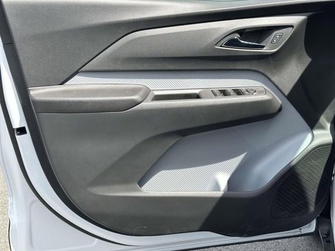 New 2027 Chevrolet Bolt LT FWD image 19