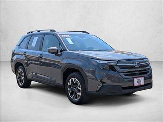 Used 2025 Subaru Forester Premium AWD/4WD video 3