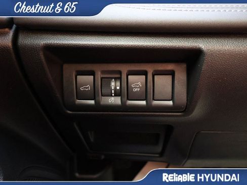 Used 2024 Subaru Outback Touring XT AWD/4WD image 32