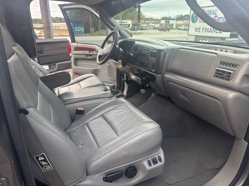 Used 2004 Ford F350 Lariat RWD image 15