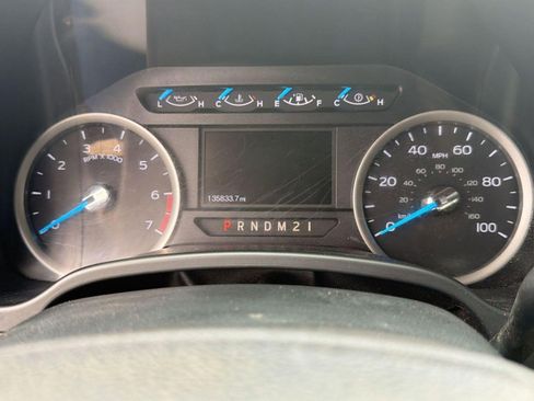 Used 2017 Ford F250 XLT w/ XLT Premium Package AWD/4WD image 18
