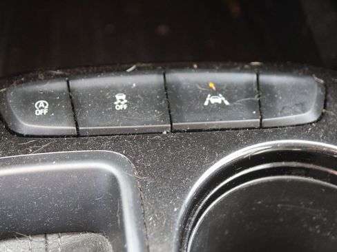 Used 2023 Chevrolet TrailBlazer LT image 36