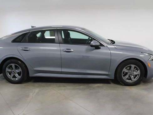 Used 2023 Kia K5 LXS image 11