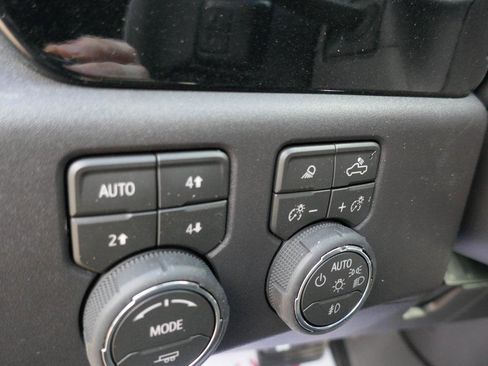 New 2026 Chevrolet Silverado 1500 LT Trail Boss w/ LT Trail Boss Premium Package image 17