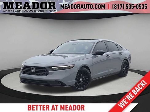 Used 2025 Honda Accord Sport image 1