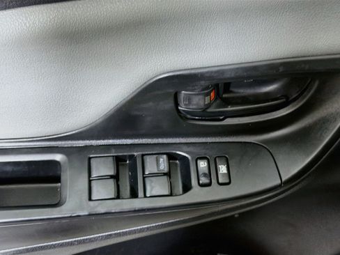 Used 2017 Toyota Yaris L w/ Carpet Mat Package FWD image 15