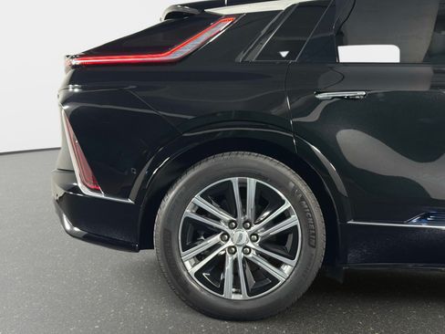 Used 2024 Cadillac Lyriq Luxury RWD image 4